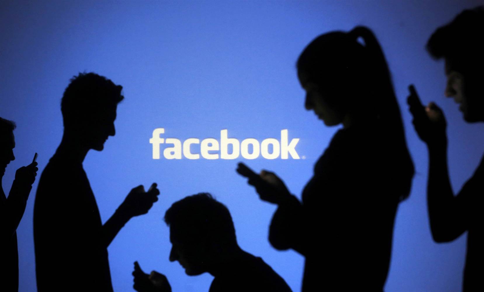 Facebook dichiara guerra alle fake news
